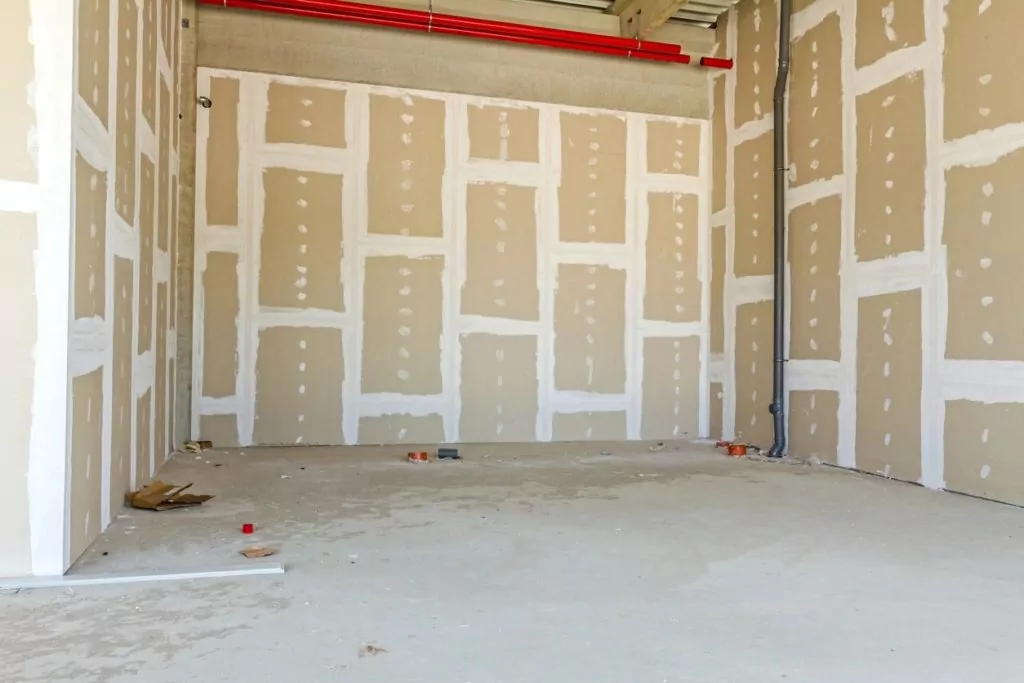 Annotated capture, L4 north corridor